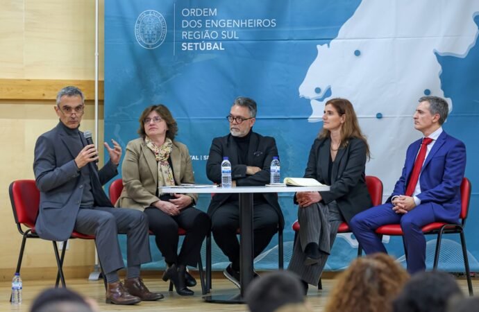 Reunião analisa administração dos recursos hídricos