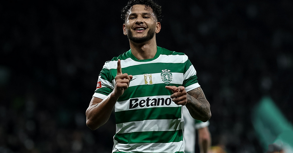 Sporting vence Rio Ave sem obstáculos e com triplete de Luis Suárez