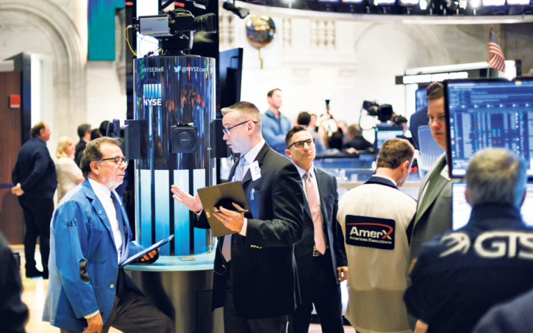 Mercados de Nova Iorque reagem com queda de 17% nas ações da Intel