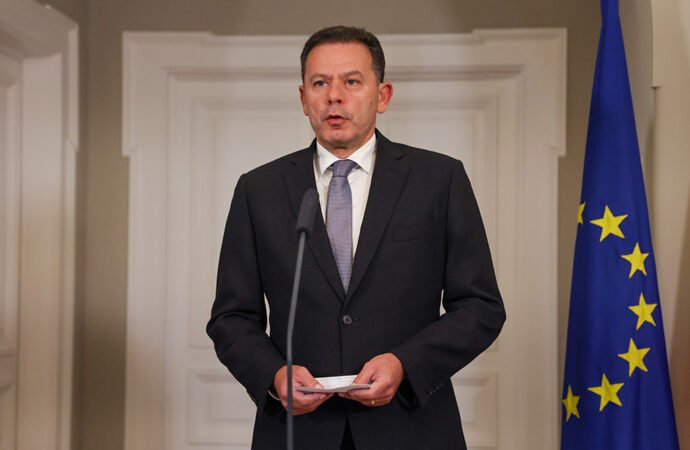 Eleições: Luís Montenegro rejeita apoio a candidato na fase decisiva