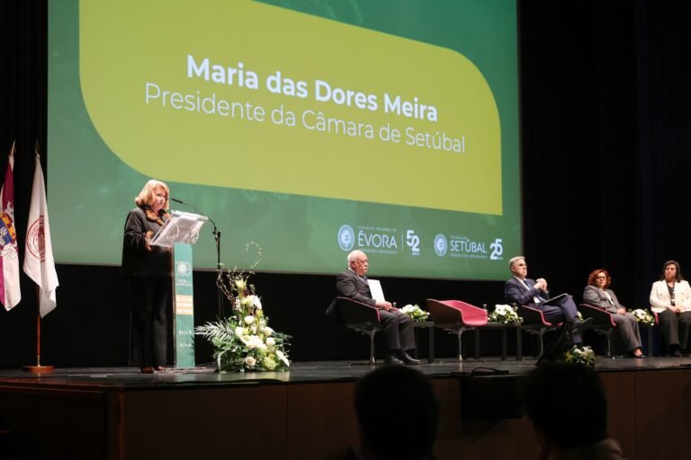 Cerimônia Festiva Comemora o Centenário da Advocacia