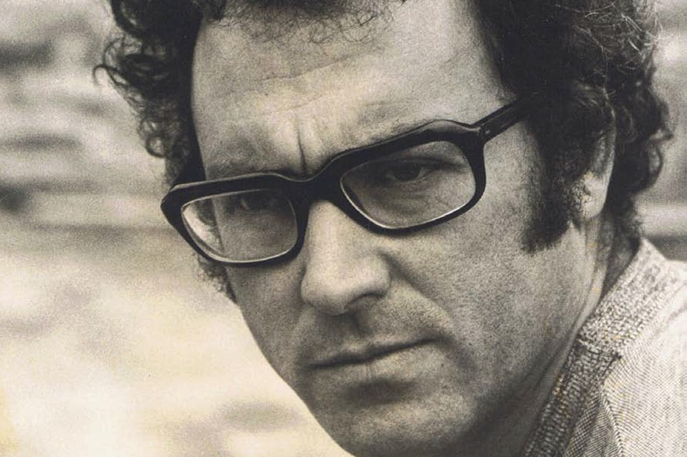 Tributo a José Afonso com apresentação musical lembrativa