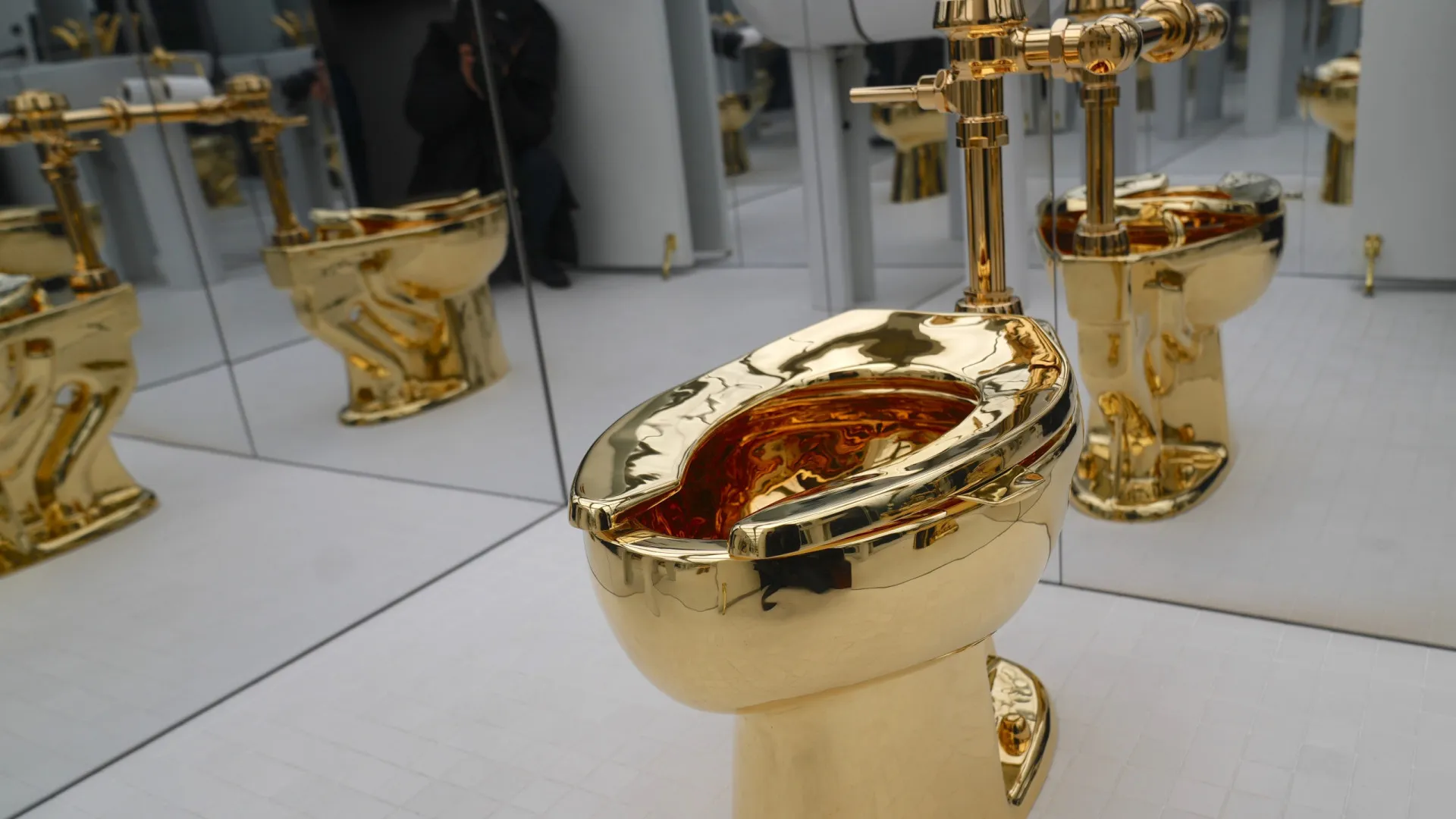 Refúgio em Aurum de Cattelan e Retrato de Elisabeth Lederer de Klimt nas Arrematações Memoráveis de 2025