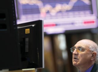 Mercado de Lisboa inicia em alta acompanhando mercados europeus