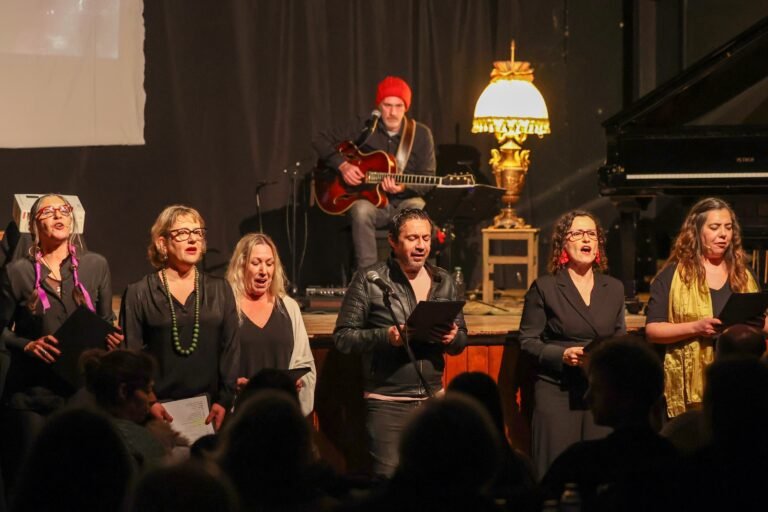 Nova representação teatral de servidores públicos expressa as vozes femininas