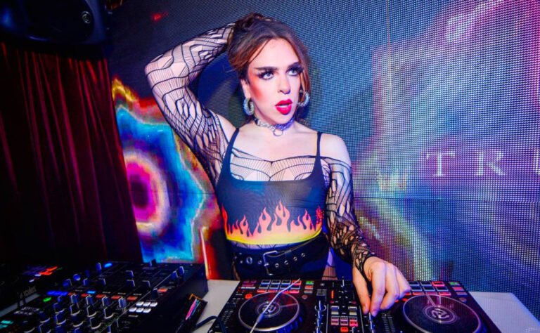 TOCA com melodia e culinária na Praça José Afonso