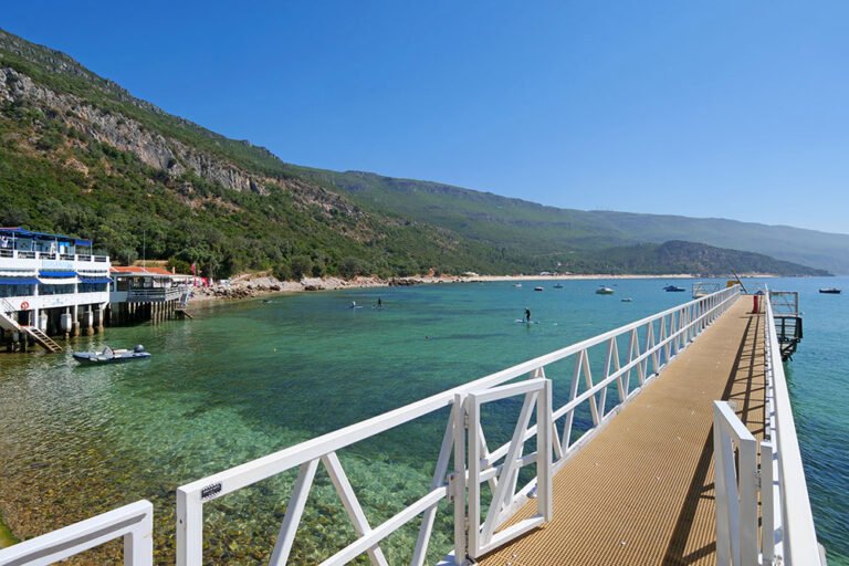 Práticas de Ancoragem no Pontal com Normas e Tarifas Estabelecidas para 2026