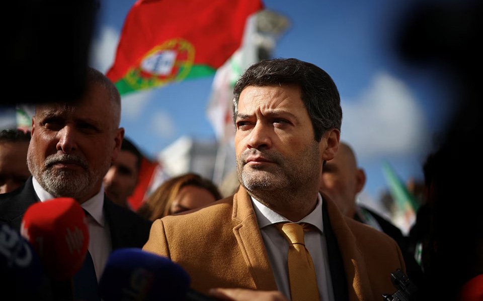 O AR determina que Eva Cruzeiro (PS) infringiu obrigações ao rotular de racistas os parlamentares do Chega