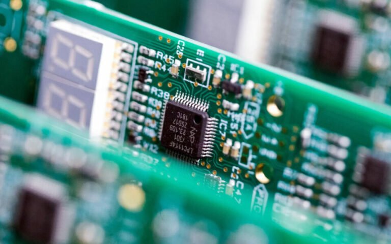 A Europa fica para trás na revolução mundial da eletrônica e da inteligência artificial