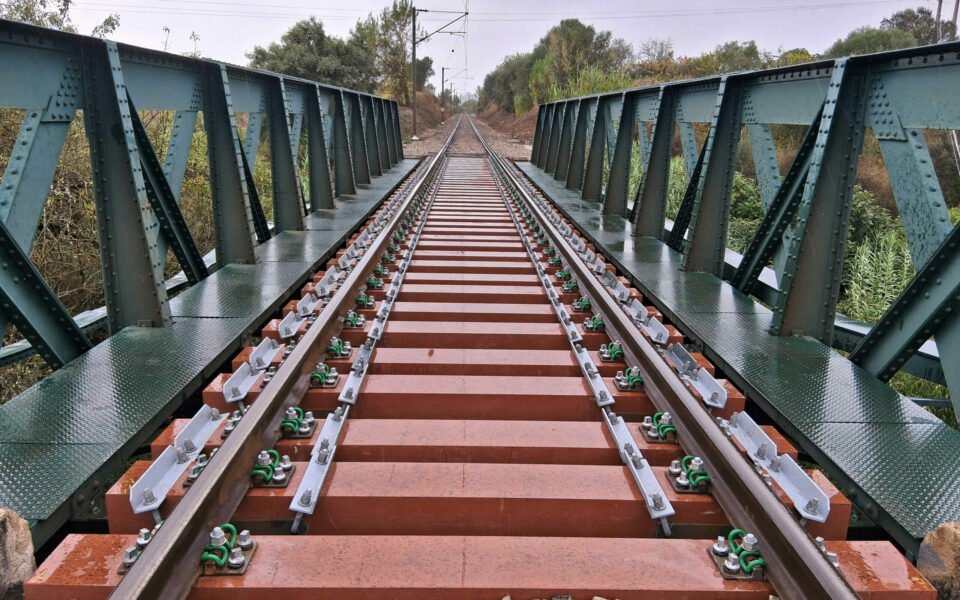 Infraestruturas de Portugal experimenta inovação tecnológica em viadutos ferroviários