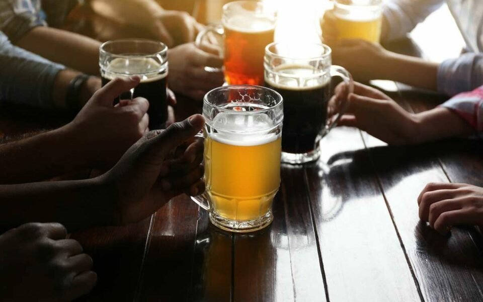 Portugal conquista a Europa brindando com cerveja ao ar livre