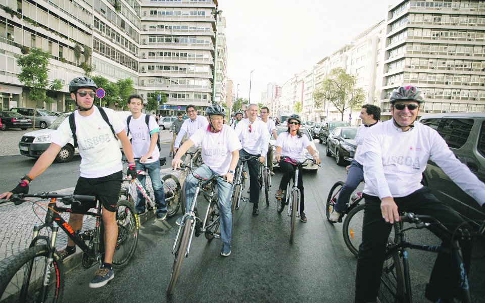 Organizações solicitam alterações no plano da Almirante Reis para salvaguardar pedestres e ciclistas