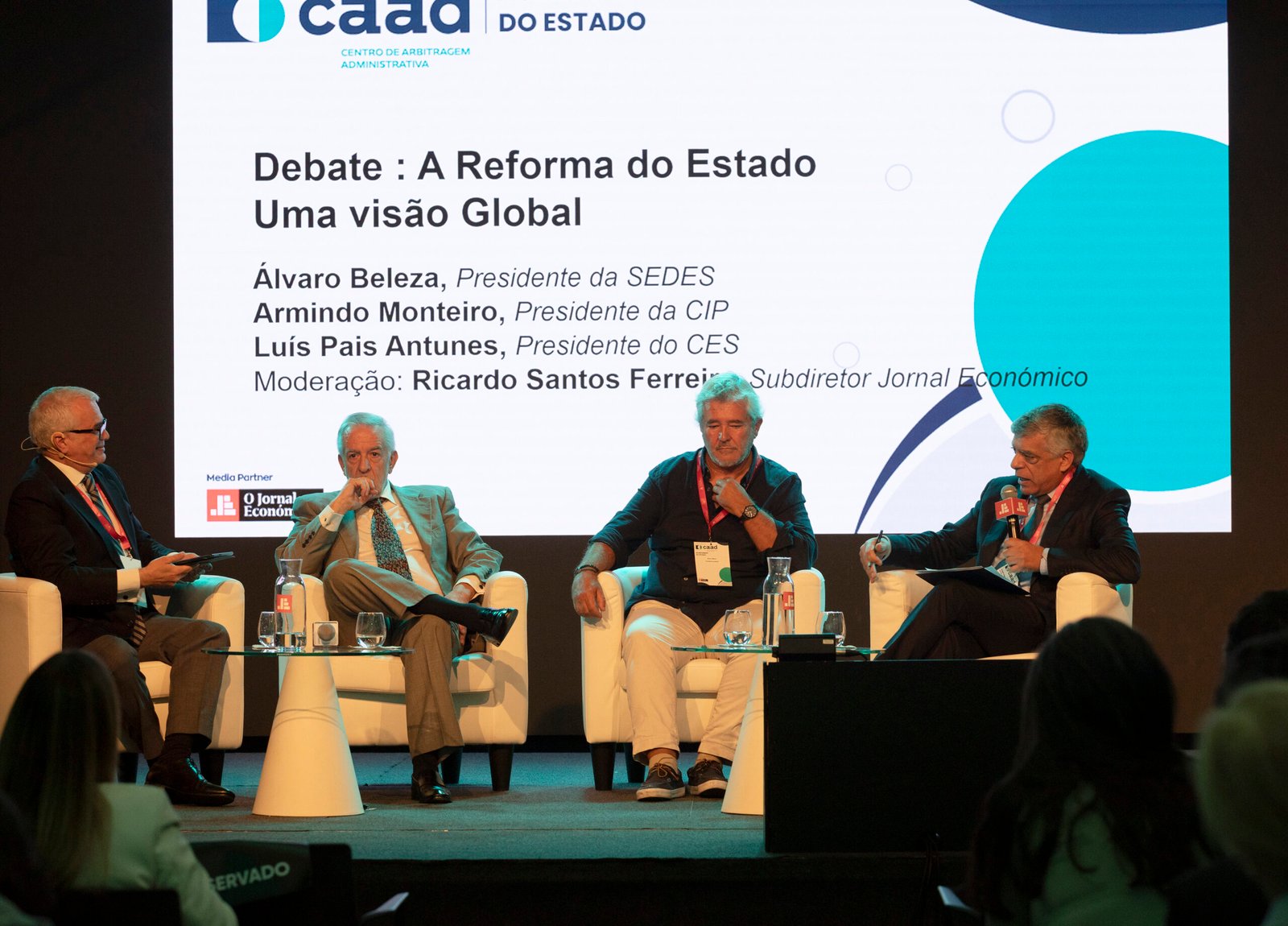 É necessário mais inovação e menos dogma, mas com atenções específicas.